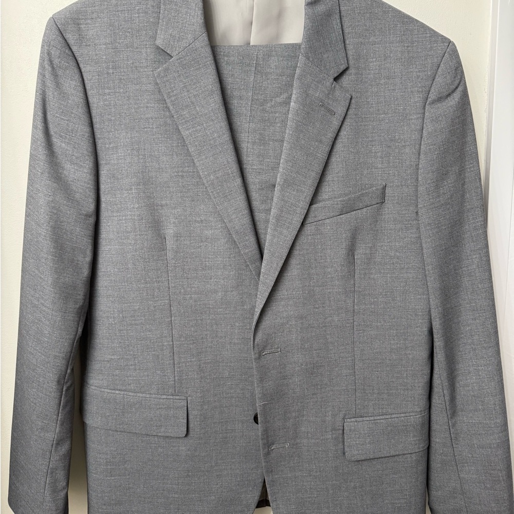 H&M Suit. Pants and Jacket, slim fit. Pants 34R jacket 42R